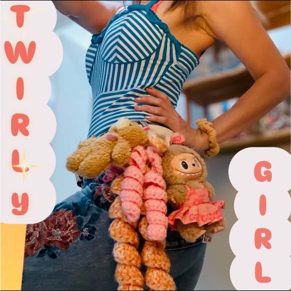 ✨🌀TWIRLS🌀✨ Twirly by Erika Kelly Apparel ~Hand Crochet Charm - Picture 1 of 7